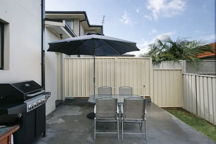 Sixth view of Homely unit listing, 1/25-27 Farrell Street, Balgownie NSW 2519