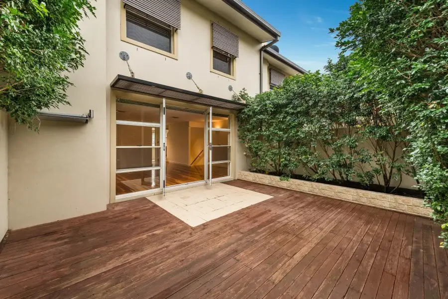 Main view of Homely townhouse listing, 6/4-6 The Crescent, Avalon Beach NSW 2107