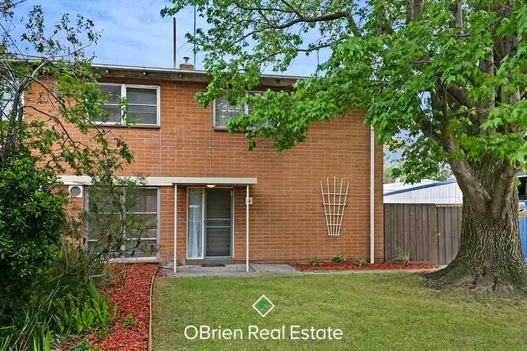 1/9 Windoo Street, Frankston North VIC 3200