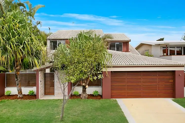 8 Seabeach Avenue, Mermaid Beach QLD 4218