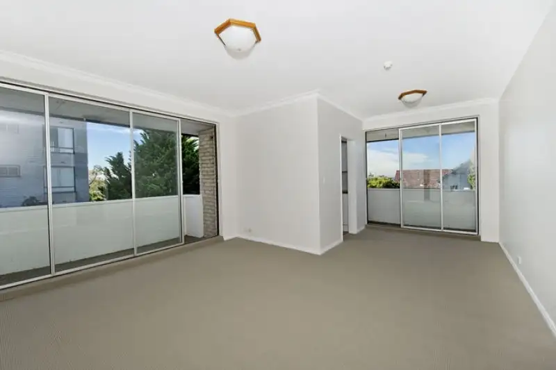 Main view of Homely unit listing, 5/18 Wellington Street, Bondi NSW 2026