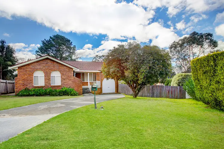 13 Cherry Tree Place, Mittagong NSW 2575