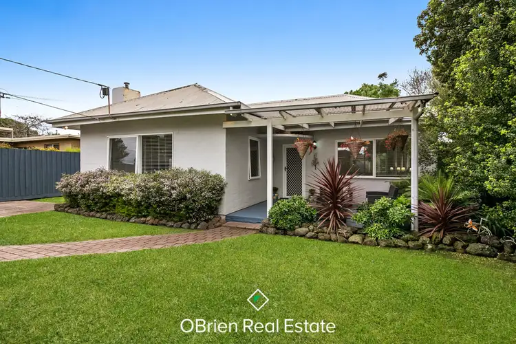 60 Seaford Grove, Seaford VIC 3198