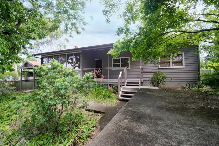 25 Boorea Street, Blaxland NSW 2774