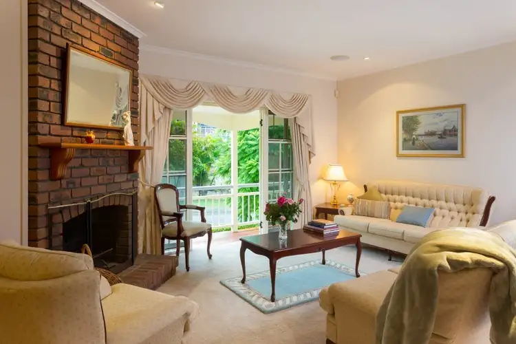 Sixth view of Homely house listing, 1 Kingfisher Place, Chapel Hill QLD 4069