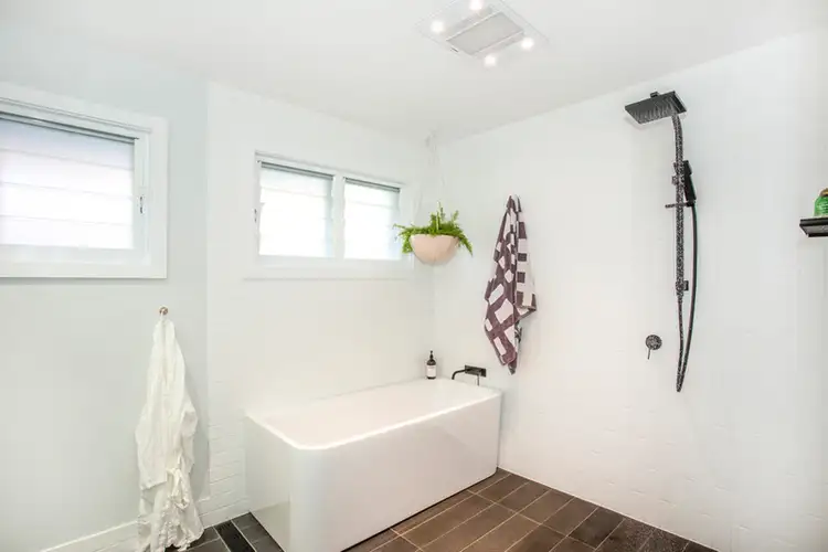 Sixth view of Homely house listing, 32 Bannister Head Road, Mollymook NSW 2539