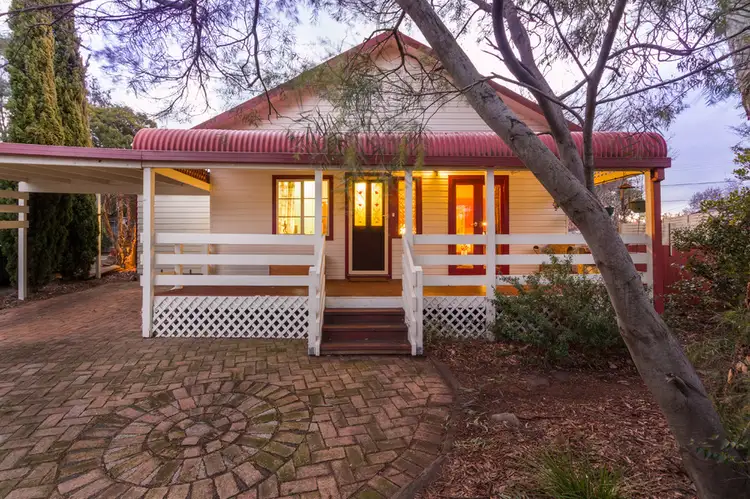 18 Bungonia Street, Narrabundah ACT 2604
