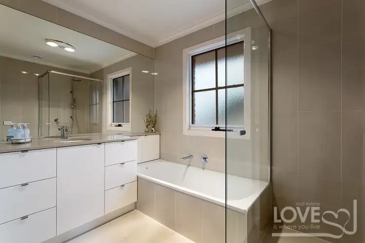 Sixth view of Homely house listing, 2 Merrivale Way, Bundoora VIC 3083