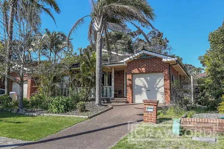 Main view of Homely semi-detached listing, 2/7 Pangari Place, Lambton NSW 2299