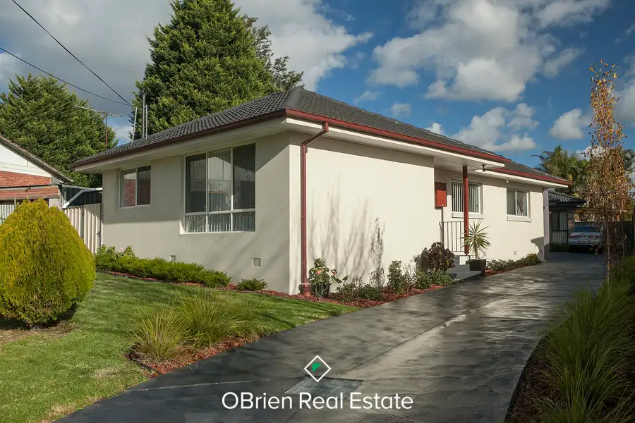 Main view of Homely unit listing, 1/6 Peach Court, Doveton VIC 3177
