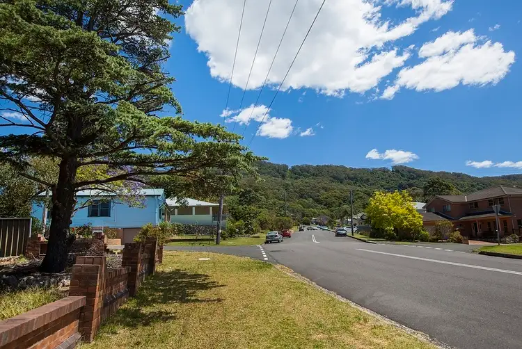 24 Robson Street, Corrimal NSW 2518