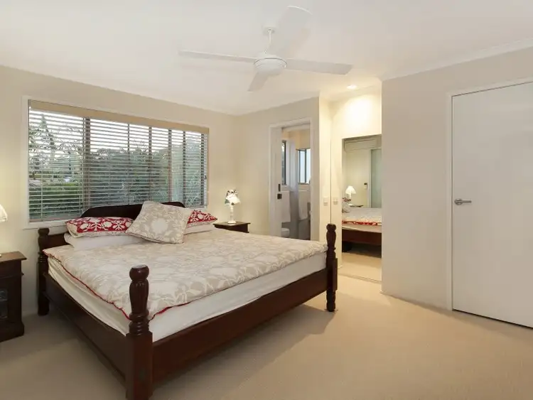 Sixth view of Homely house listing, 2 Rainsby Court, Carindale QLD 4152