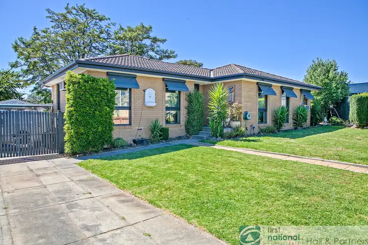 Main view of Homely house listing, 2 Elmore Court, Endeavour Hills VIC 3802