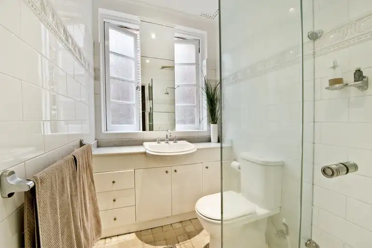 Fourth view of Homely apartment listing, 4/128 Francis Street, Bondi Beach NSW 2026