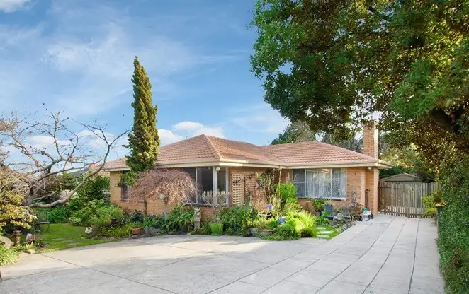4 Bright Court, Drouin VIC 3818