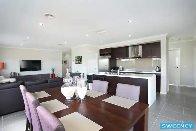 Sixth view of Homely house listing, 15 Rivoli Close, Plumpton VIC 3335