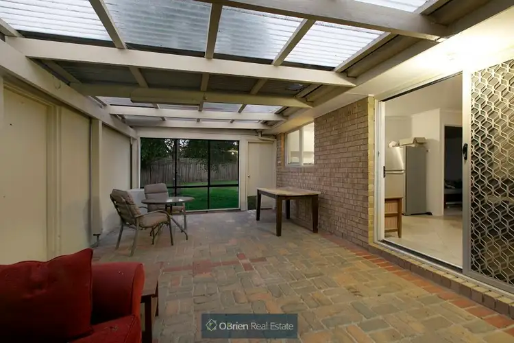 Sixth view of Homely house listing, 6 Bastow Close, Pakenham VIC 3810