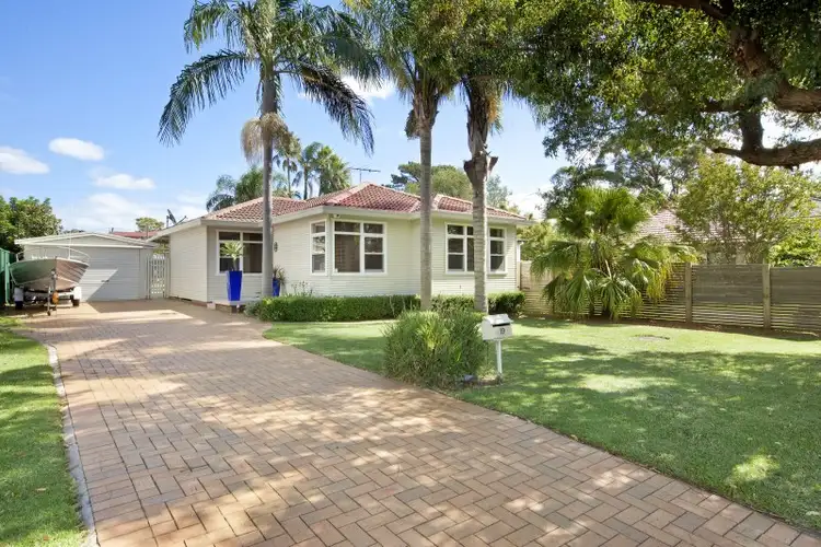 19 Kareena Road, Miranda NSW 2228