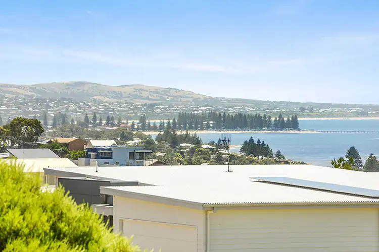 3 Southern Right Crescent, Encounter Bay SA 5211