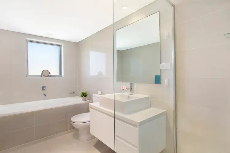 Sixth view of Homely apartment listing, 4/10 Severn Street, Maroubra NSW 2035