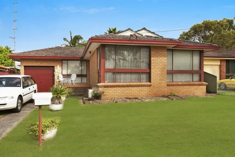 24 Arlington Street, Gorokan NSW 2263