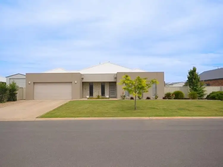 9 Healey Court, Moama NSW 2731