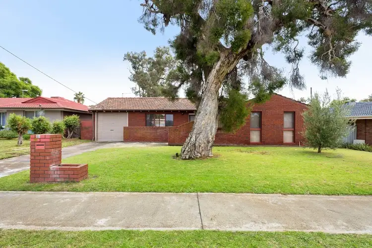 16 Moncrieff Road, Langford WA 6147