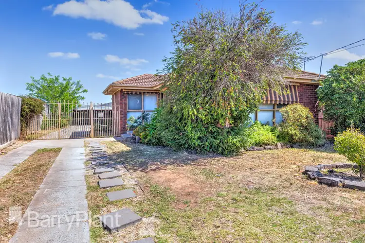 Second view of Homely house listing, 25 Pottenger Way, St Albans VIC 3021