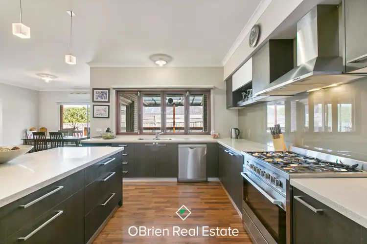 Second view of Homely house listing, 7 Lyrebird Avenue, Pakenham VIC 3810