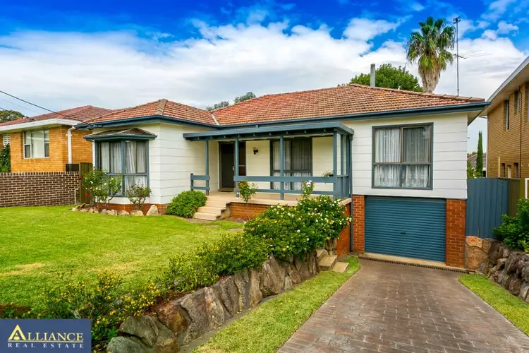 32 Gowlland Parade, Panania NSW 2213