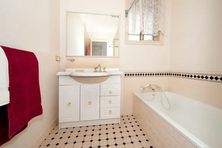 Fifth view of Homely villa listing, 2A/17-25 William Street, Botany NSW 2019