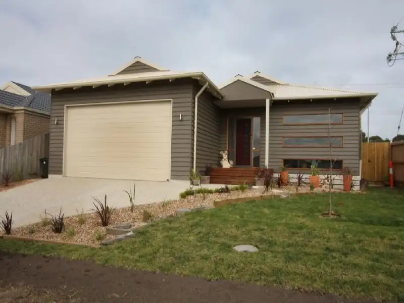 Main view of Homely house listing, 18 Dominic Mews, Somerville VIC 3912