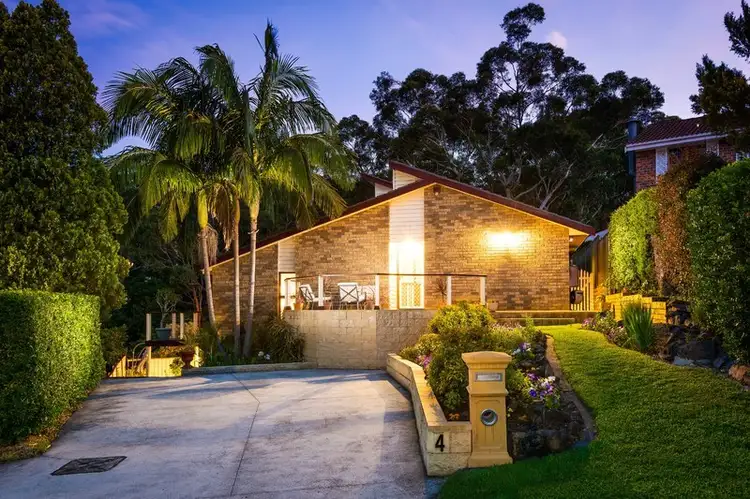 4 Tea Tree Place, Kirrawee NSW 2232