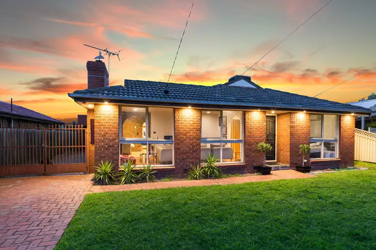 23 Revell Crescent, St Albans VIC 3021
