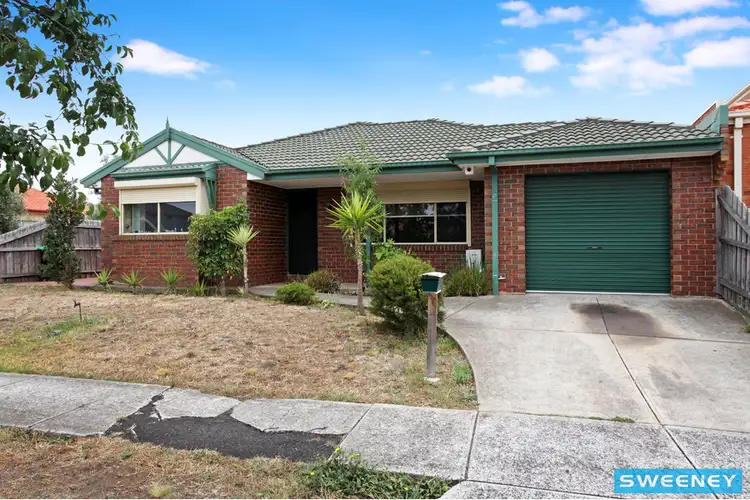 9 Howqua Way, Taylors Hill VIC 3037