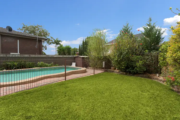 2 Moons Avenue, Lugarno NSW 2210