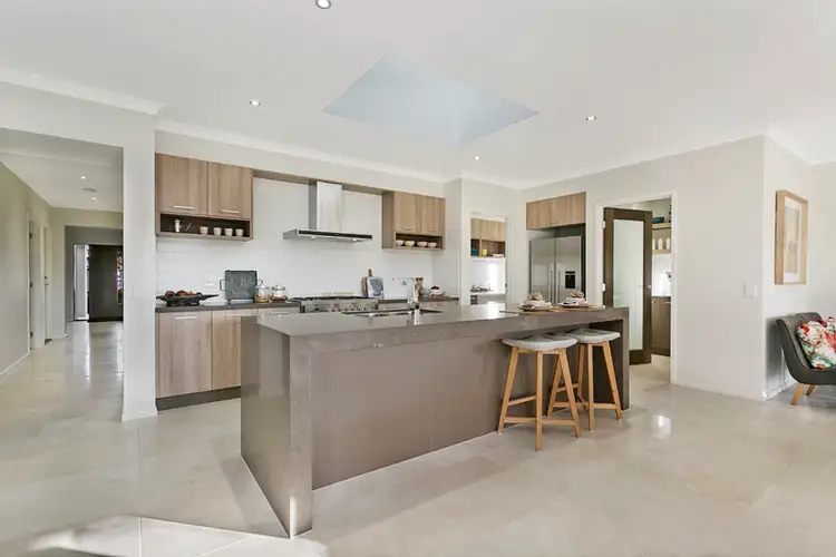 Second view of Homely house listing, 3 Swanson Boulevard, Strathfieldsaye VIC 3551