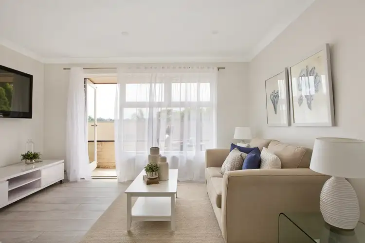 Main view of Homely unit listing, 11/6 Campbell Parade, Manly Vale NSW 2093
