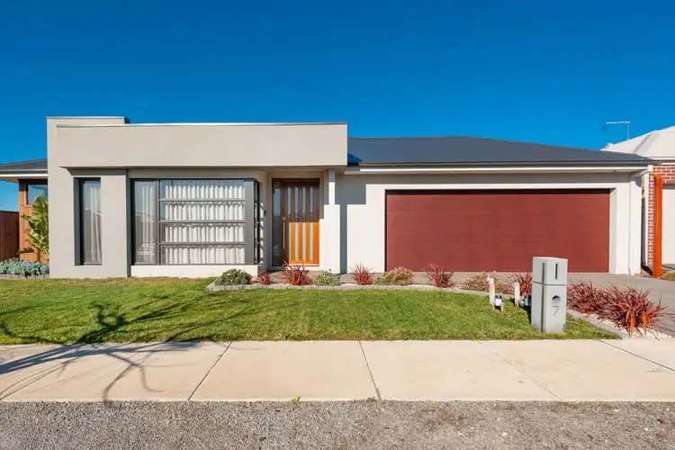 7 Mountview Drive, Diggers Rest VIC 3427