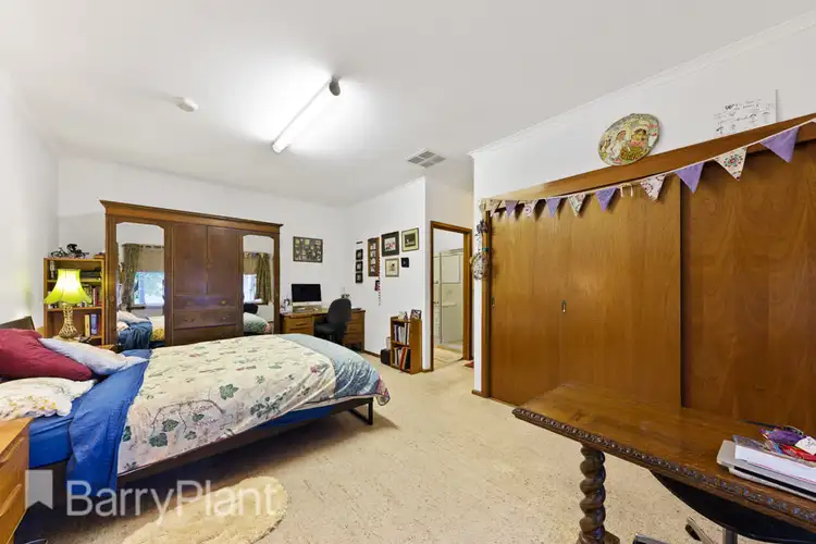 Sixth view of Homely house listing, 2 Curtin Street, St Albans VIC 3021