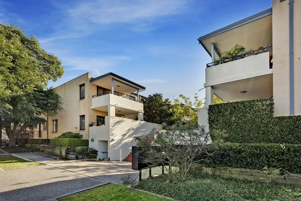 Main view of Homely unit listing, 19/1-3 Funda Place, Brookvale NSW 2100