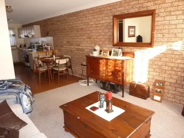 Fifth view of Homely unit listing, 2/13 Bedford Avenue, Dubbo NSW 2830