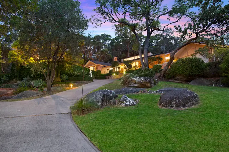 2 Gilwinga Drive, Bayview NSW 2104