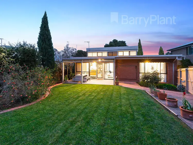 35 Harmsworth Avenue, Wantirna VIC 3152