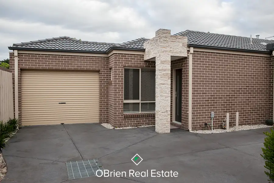 Main view of Homely unit listing, 3/11 Cootamundra Street, Doveton VIC 3177