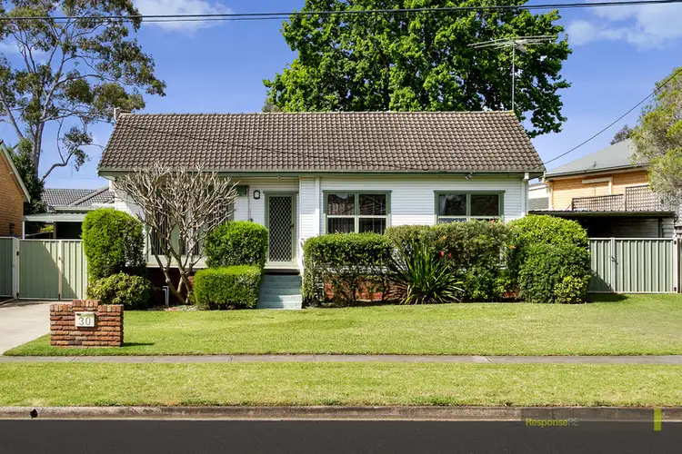 30 Greenleaf Street, Constitution Hill NSW 2145