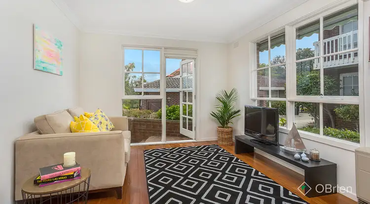 Second view of Homely unit listing, 1/25 Ti Tree Grove East, Parkdale VIC 3195