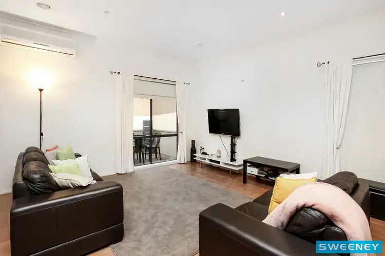 Fifth view of Homely house listing, 21 Moreton Close, Caroline Springs VIC 3023