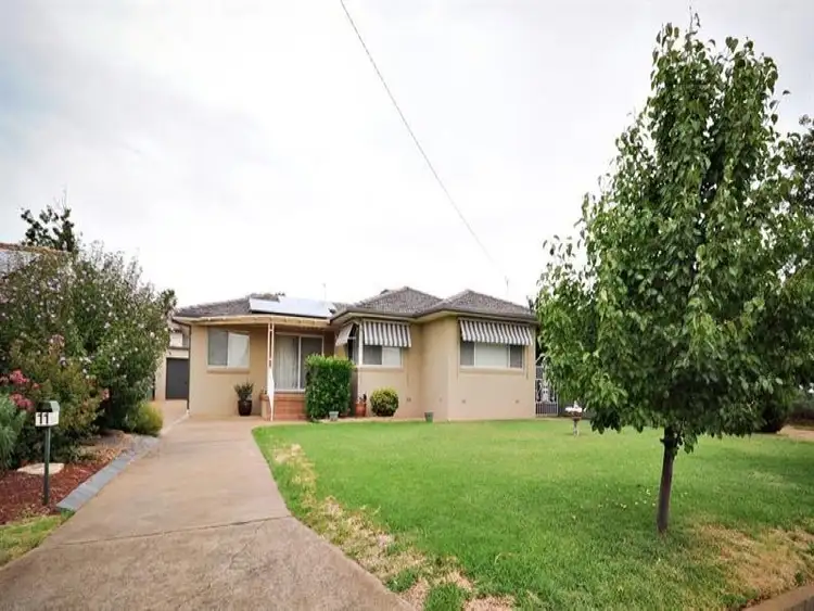 11 Emerald Street, Dubbo NSW 2830
