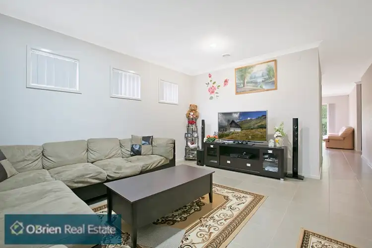 Third view of Homely unit listing, 2/8 Grand Central Boulevard, Pakenham VIC 3810